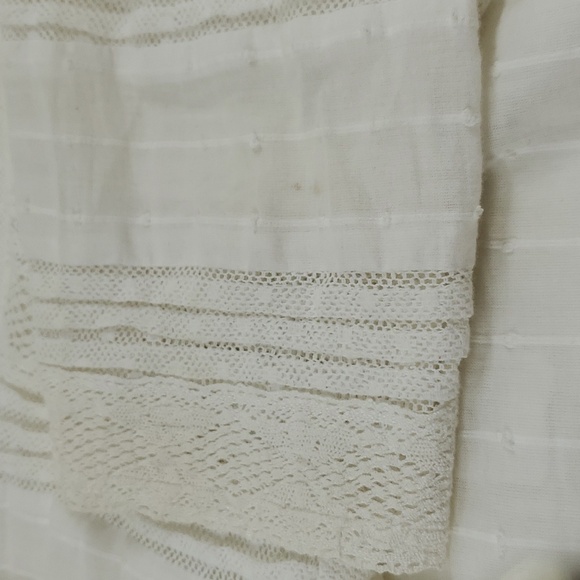 Studio West Vintage Lace Sleeve Blouse - Picture 11 of 12